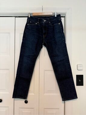 Abercrombie & Fitch Men's Dark Indigo Straight Jeans